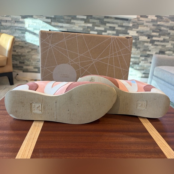 Veja Bastille - Holiday Silk Sneakers - Women's 9 - With Box - Picture 8 of 10